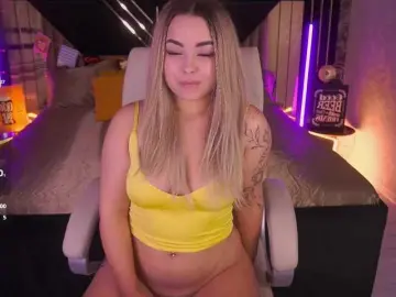 SusieWood  live sex cam