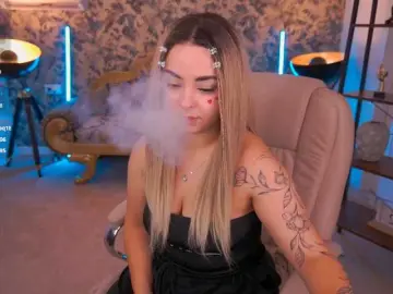 SusieWood  live sex cam