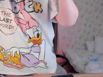 Alicenextdoor  live sex cam