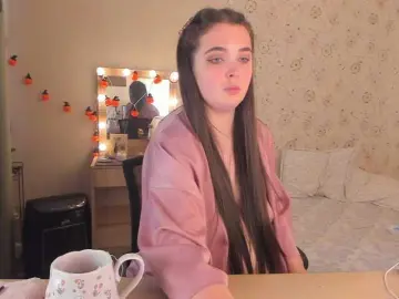 Alicenextdoor  live sex cam