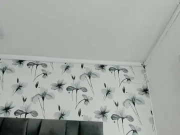 Ehotloveaxxx  live sex cam