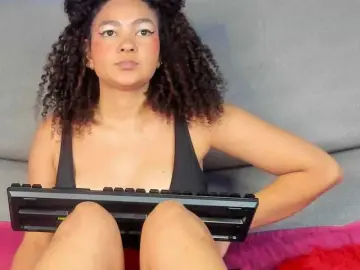 EmiliaWalker  live sex cam