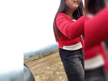 Lyly26  live sex cam