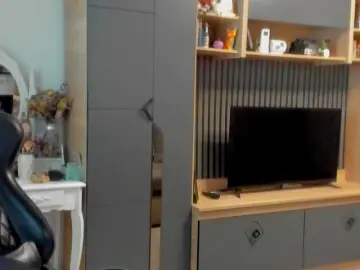 Claire95sm  live sex cam
