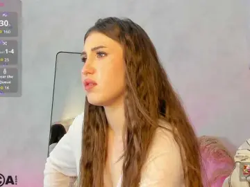 Emily-Lews  live sex cam