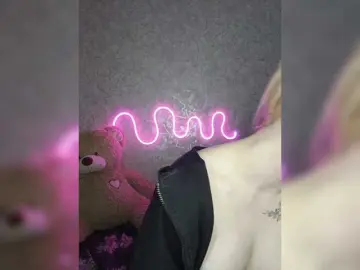 LolaMin  live sex cam