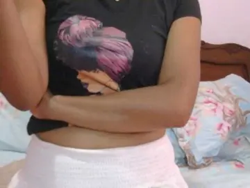 Mielly  live sex cam