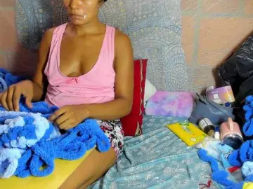Alia2424  live sex cam