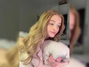 Mandarinkaa  live sex cam