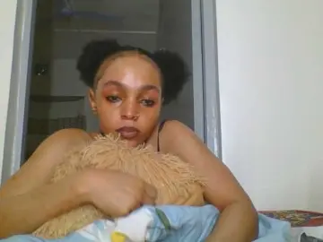 Candy011  live sex cam