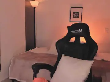 ChloeMoreti  live sex cam