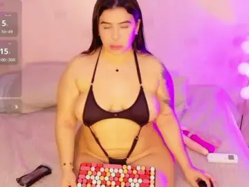 Curvyandthick  live sex cam