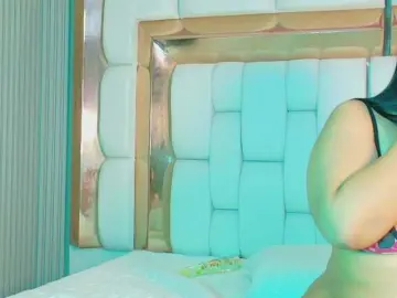 Curvyandthick  live sex cam