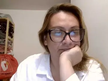 Evangeline16  live sex cam