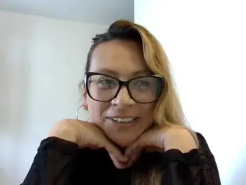 Evangeline16  live sex cam