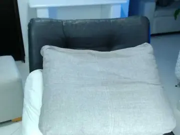 Julietjohnson  live sex cam
