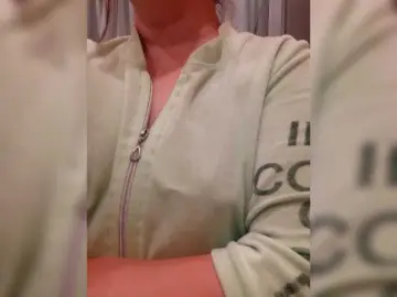 MarinaWQ  live sex cam