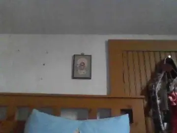 Queen211  live sex cam