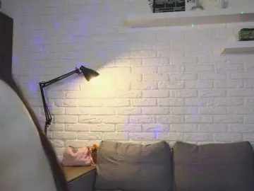 Qwwwelbi  live sex cam