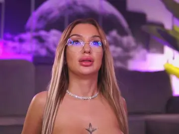 AlmaLux  live sex cam