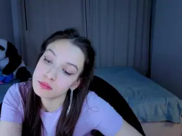 AlyssaWhite  live sex cam