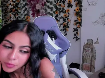 Cata69  live sex cam