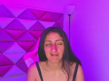 Tokkio777  live sex cam