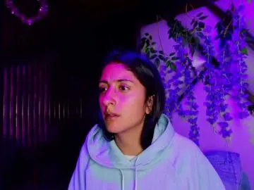 Tokkio777  live sex cam