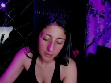 Tokkio777  live sex cam