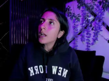 Tokkio777  live sex cam