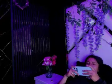 Tokkio777  live sex cam