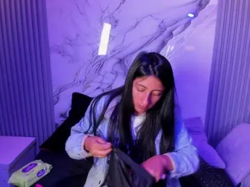 Tokkio777  live sex cam