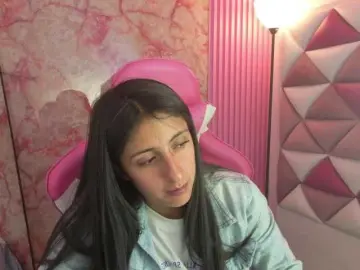 Tokkio777  live sex cam