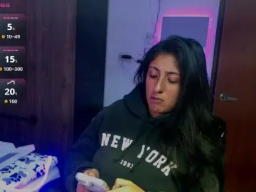 Tokkio777  live sex cam