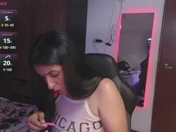 Tokkio777  live sex cam