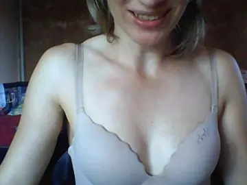BabyLove4432  live sex cam