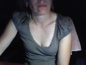 BabyLove4432  live sex cam