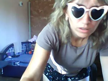 BabyLove4432  live sex cam