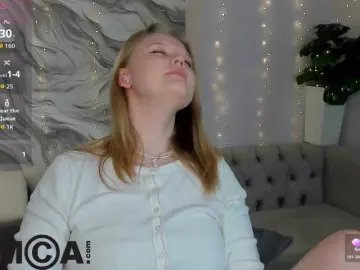 Essie-Fanning  live sex cam