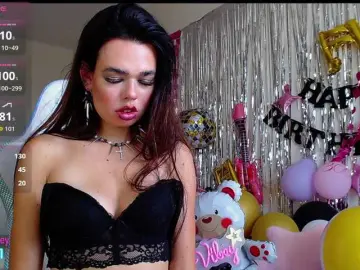 GiaVibey  live sex cam
