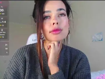 GiaVibey  live sex cam