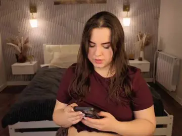 Nelie-Evans  live sex cam