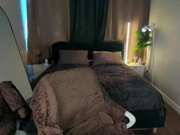 Nelie-Evans  live sex cam