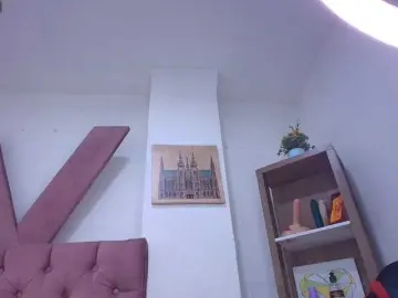 SaraaMore  live sex cam