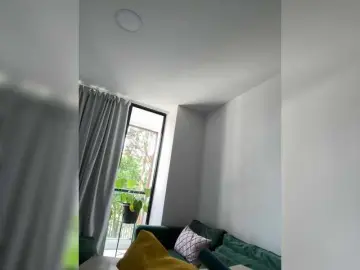 Juanita-fox  live sex cam