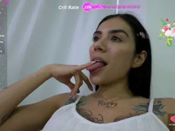 Juanita-fox  live sex cam