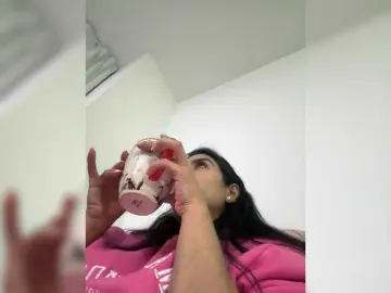 Juanita-fox  live sex cam
