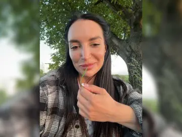 Amarulla  live sex cam