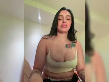 AprilRosse  live sex cam