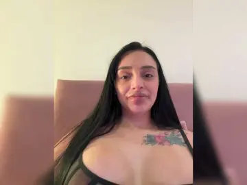 AprilRosse  live sex cam